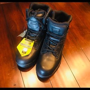 NWT Men’s Safety Work Boot